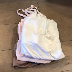 Yummie Shelf Bra Camisole Tank Tops Set of 3 Small